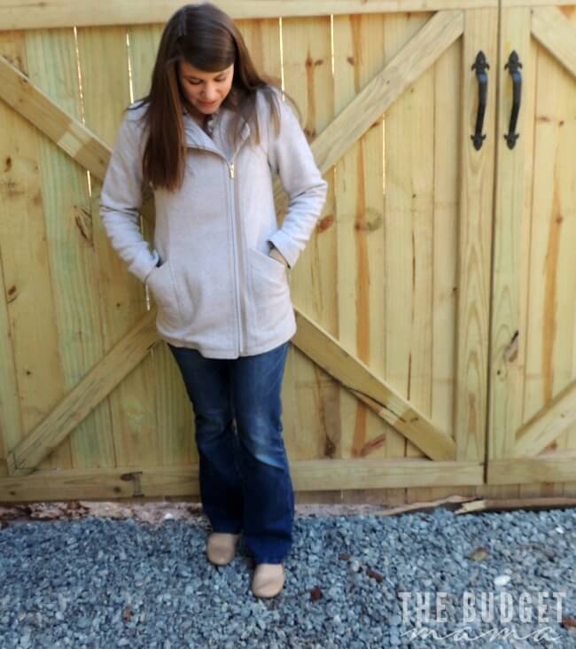 Budgeting for clothing can be a challenge especially when that clothing is considered "nice". So how to buy clothing for free when you're on budget? This is how I purchase the majority of my "nice" clothing for free. 