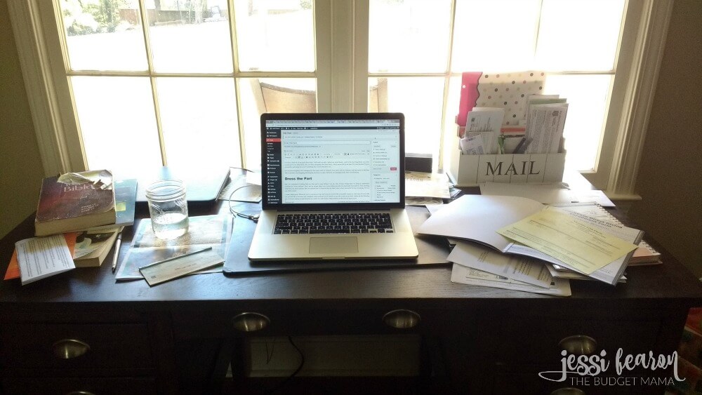 messy-desk